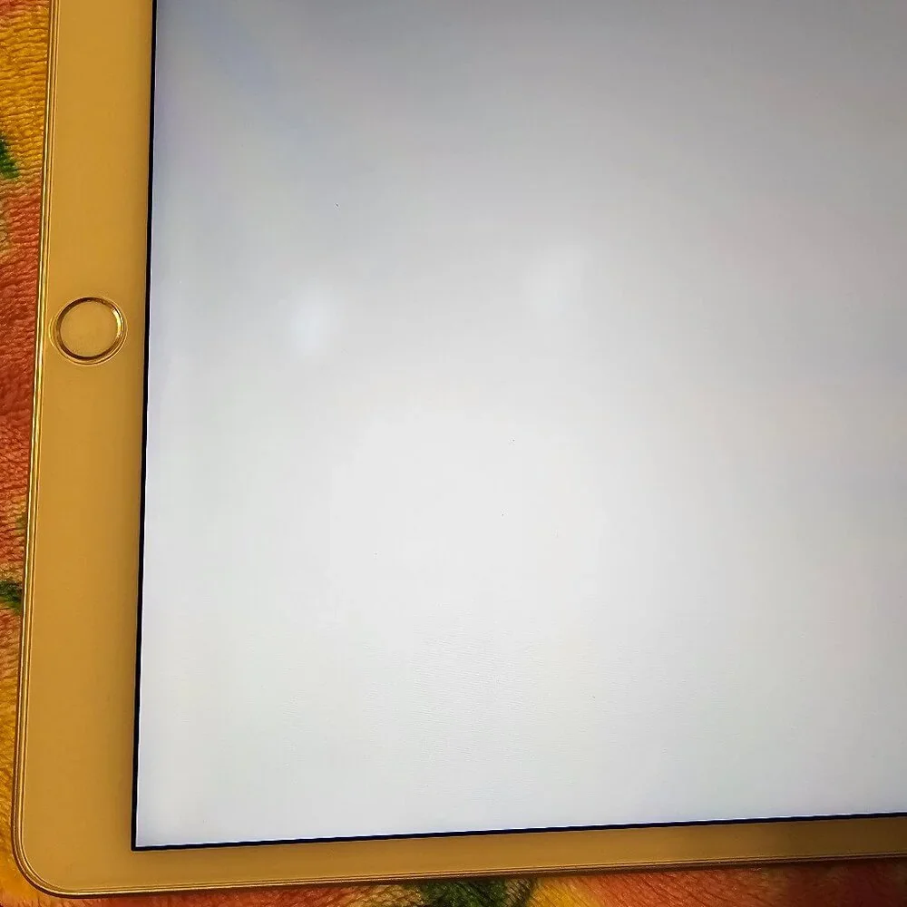 Apple iPad Air 3 3rd Gen 64GB Silver Wifi Tablet w/ Accessories Works